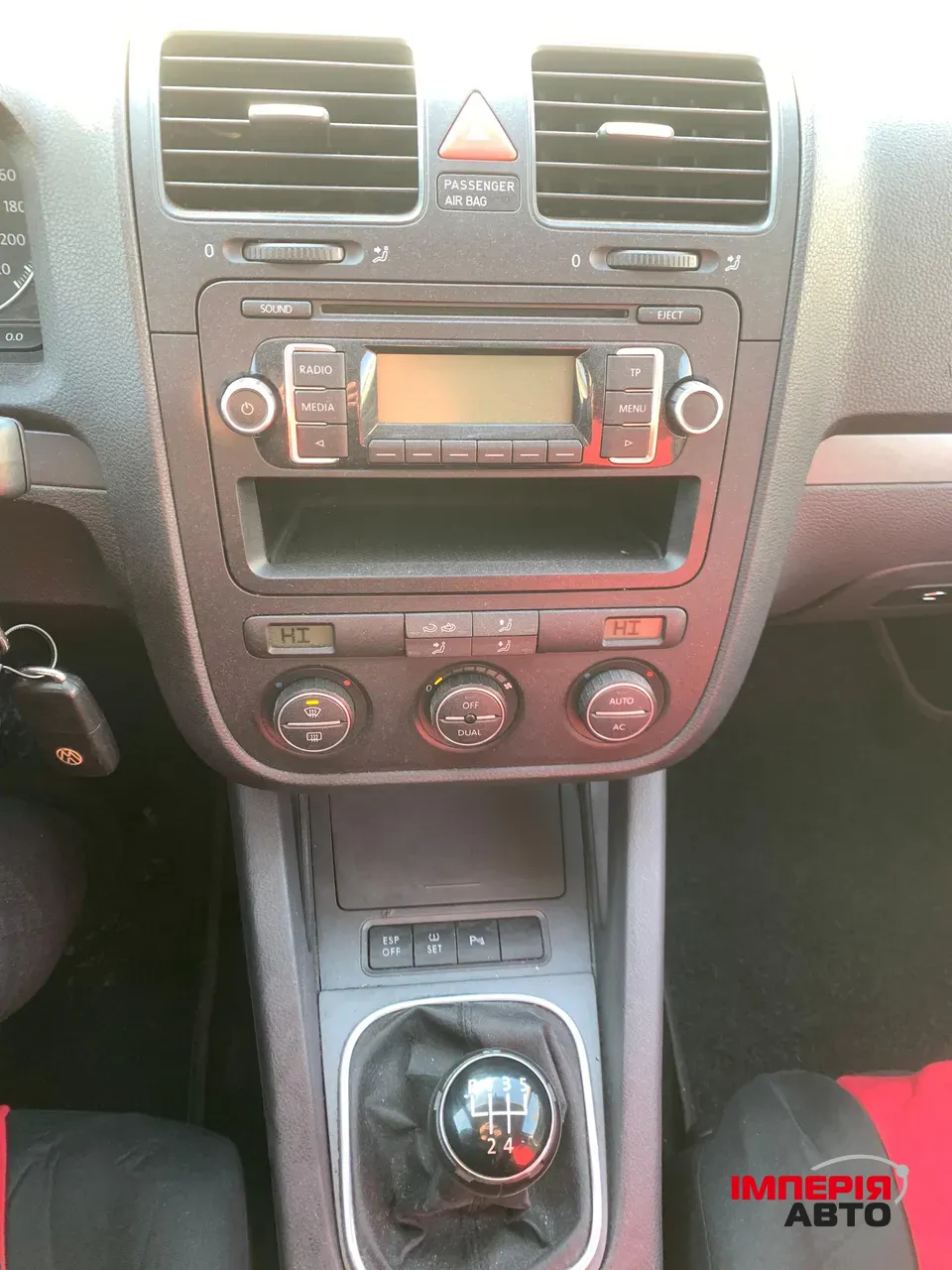 Volkswagen Golf - фото 9