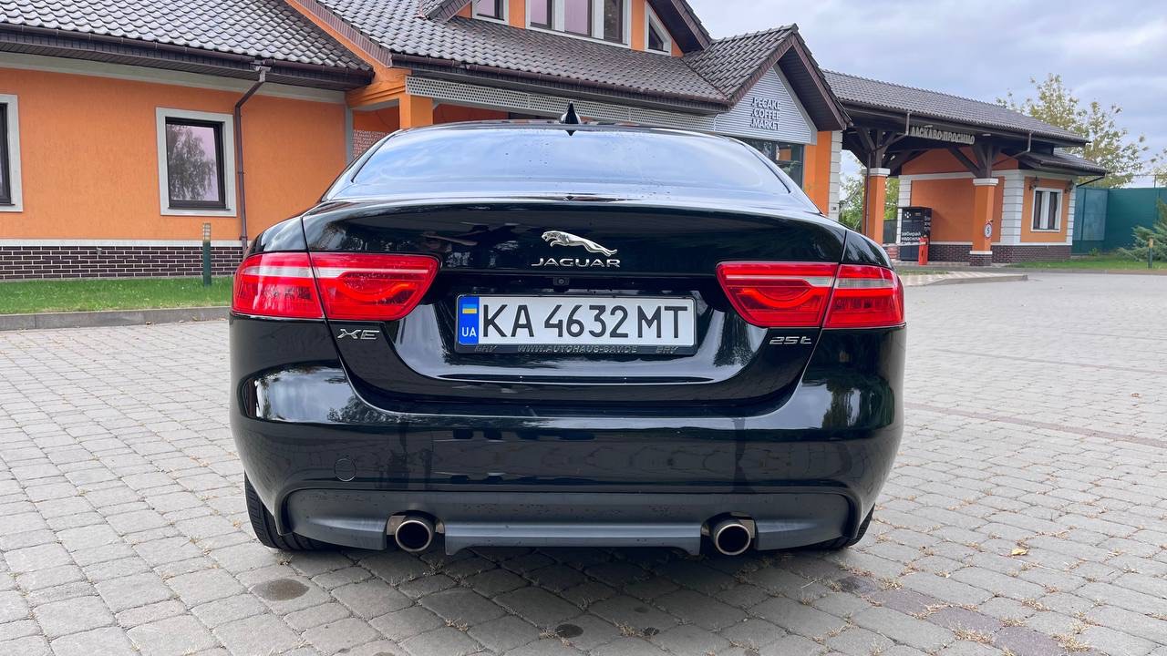 Jaguar XE - фото 30