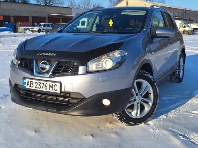 Nissan Qashqai - фото 1