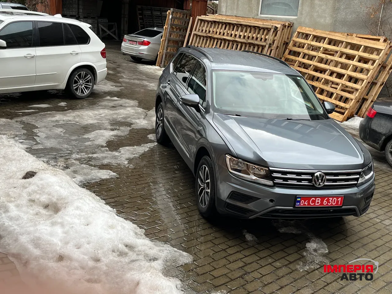 Volkswagen Tiguan - фото 7
