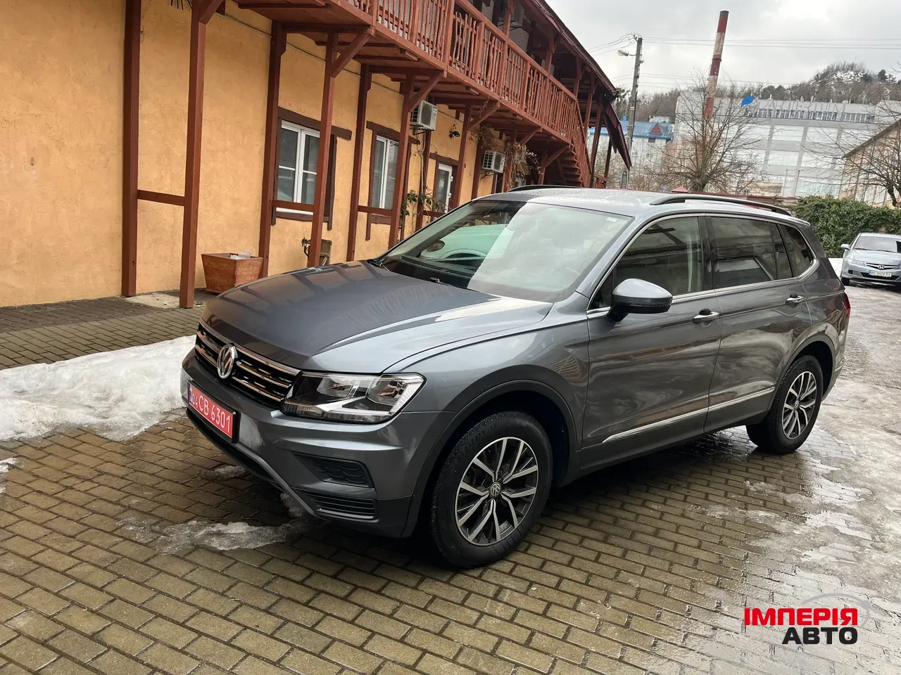 Volkswagen Tiguan - фото 16