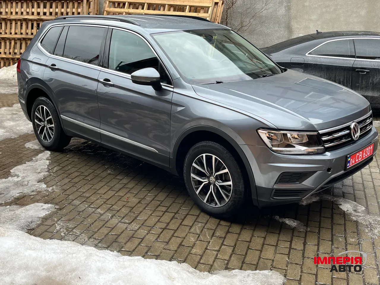 Volkswagen Tiguan - фото 6