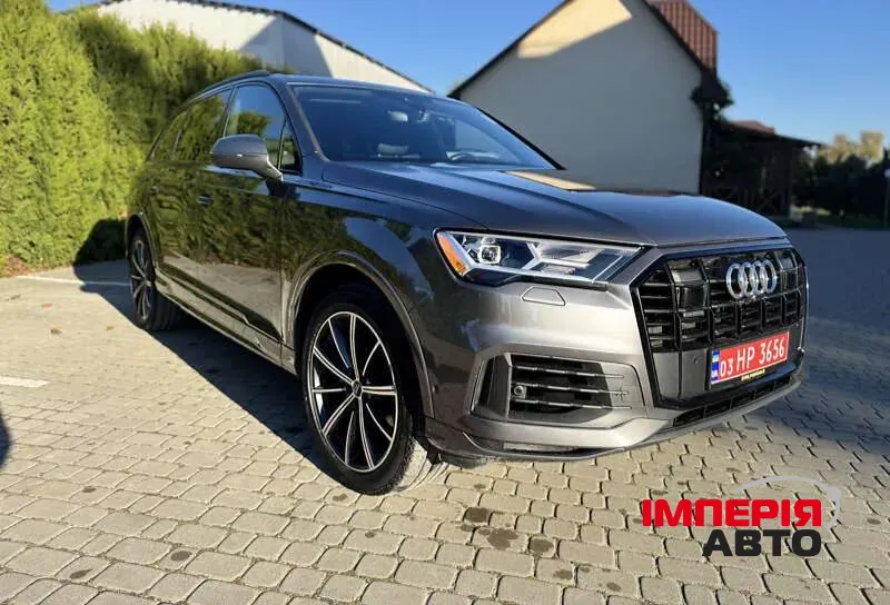 Audi Q7 - фото 2