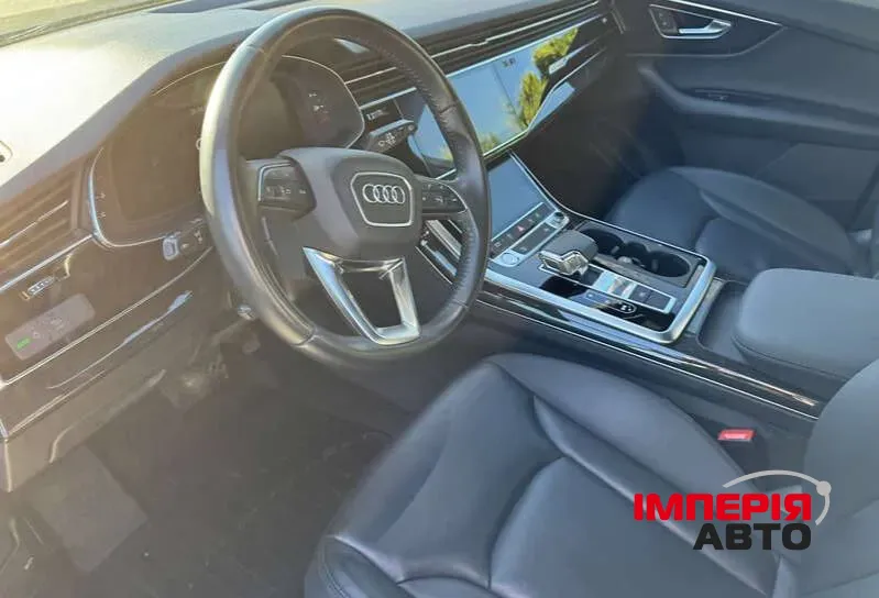 Audi Q7 - фото 9