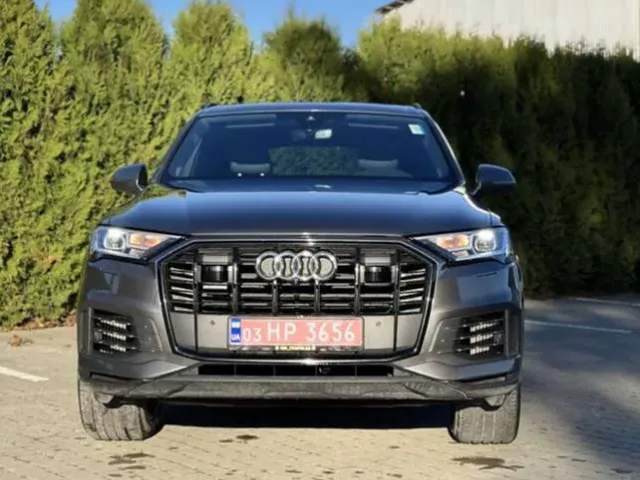 Audi Q7 - фото 4