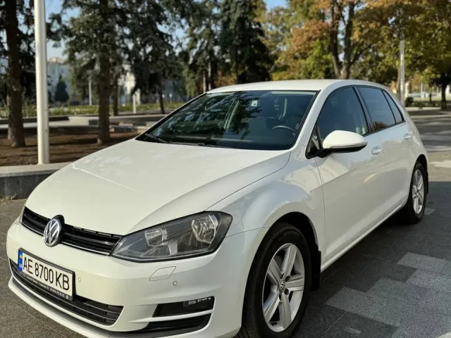 Volkswagen Golf - фото 3