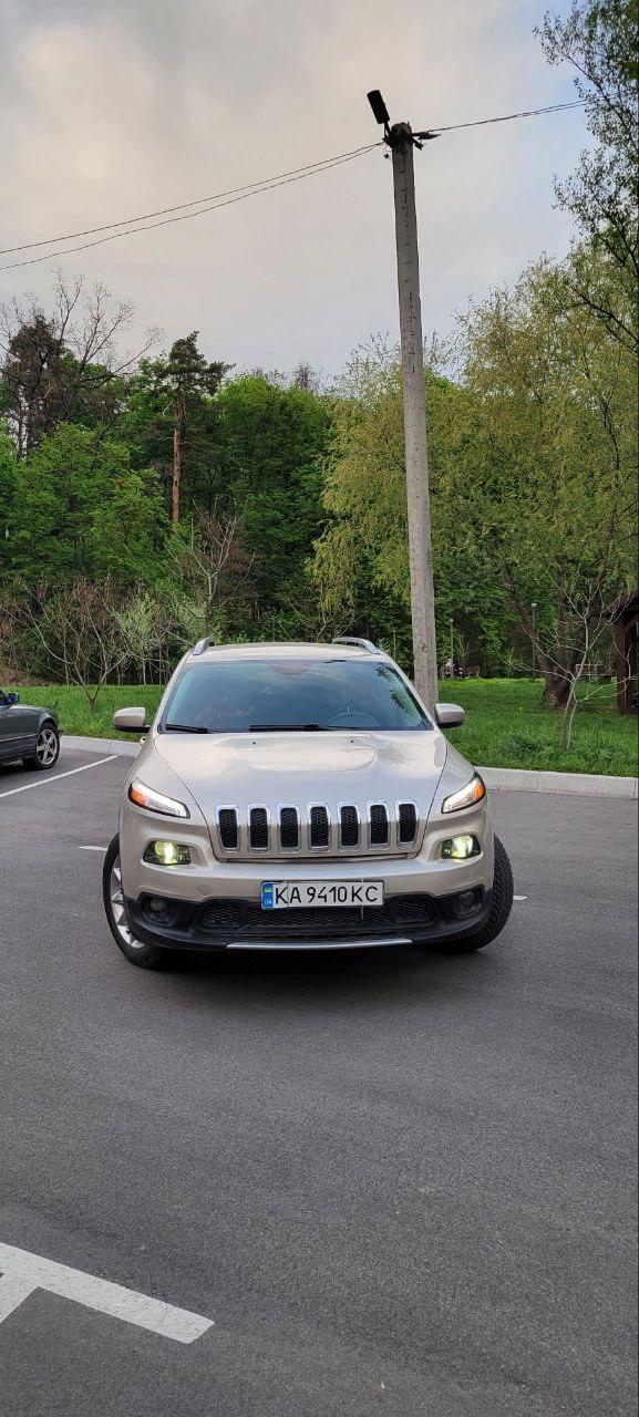 Jeep Cherokee - фото 13