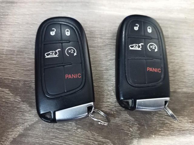 Jeep Cherokee - фото 2