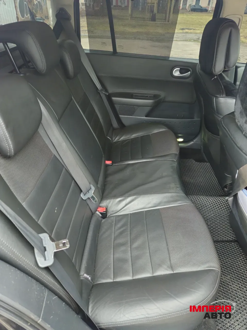 Renault Megane - фото 13