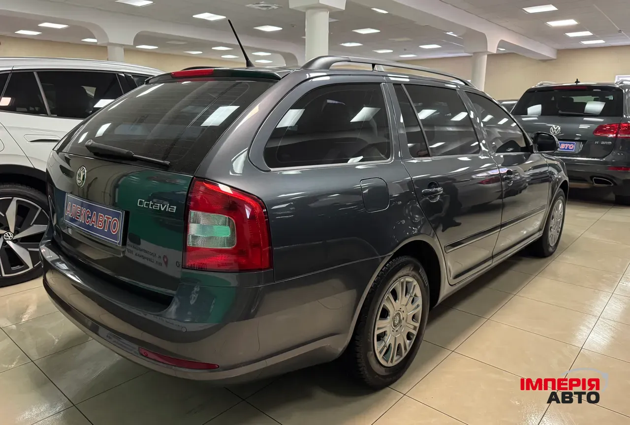 Skoda Octavia - фото 5