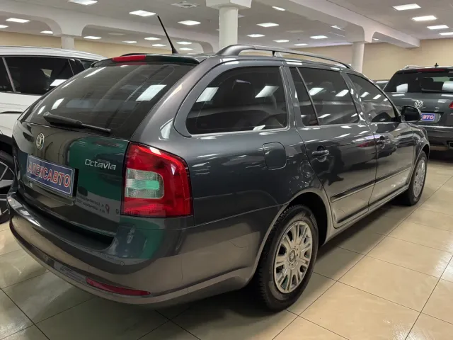 Skoda Octavia - фото 5