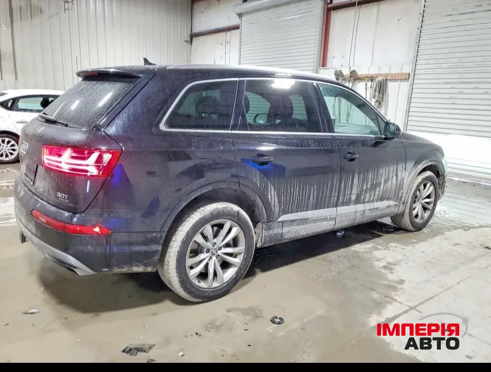 Audi Q7 - фото 4