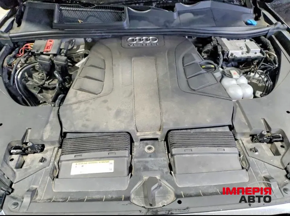 Audi Q7 - фото 12