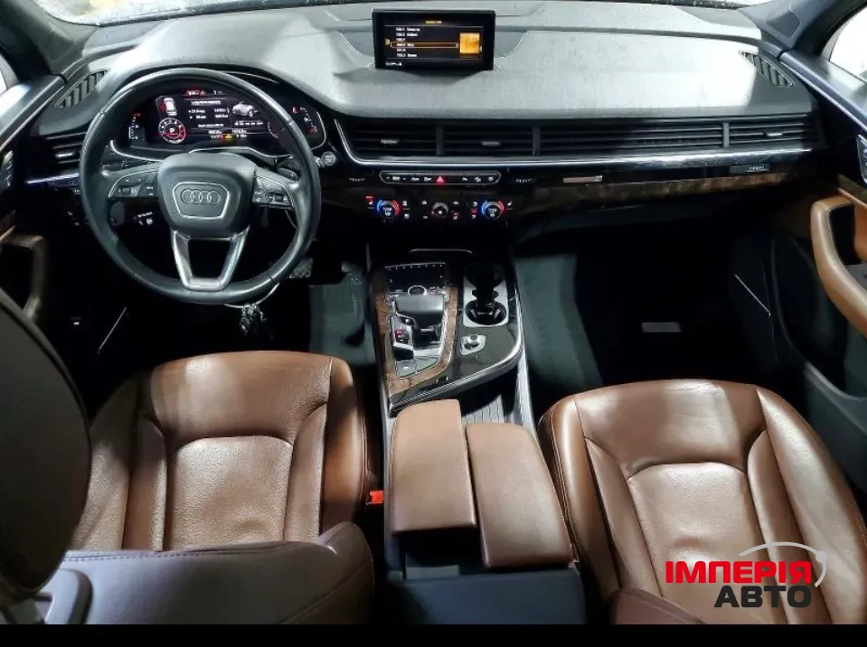 Audi Q7 - фото 10