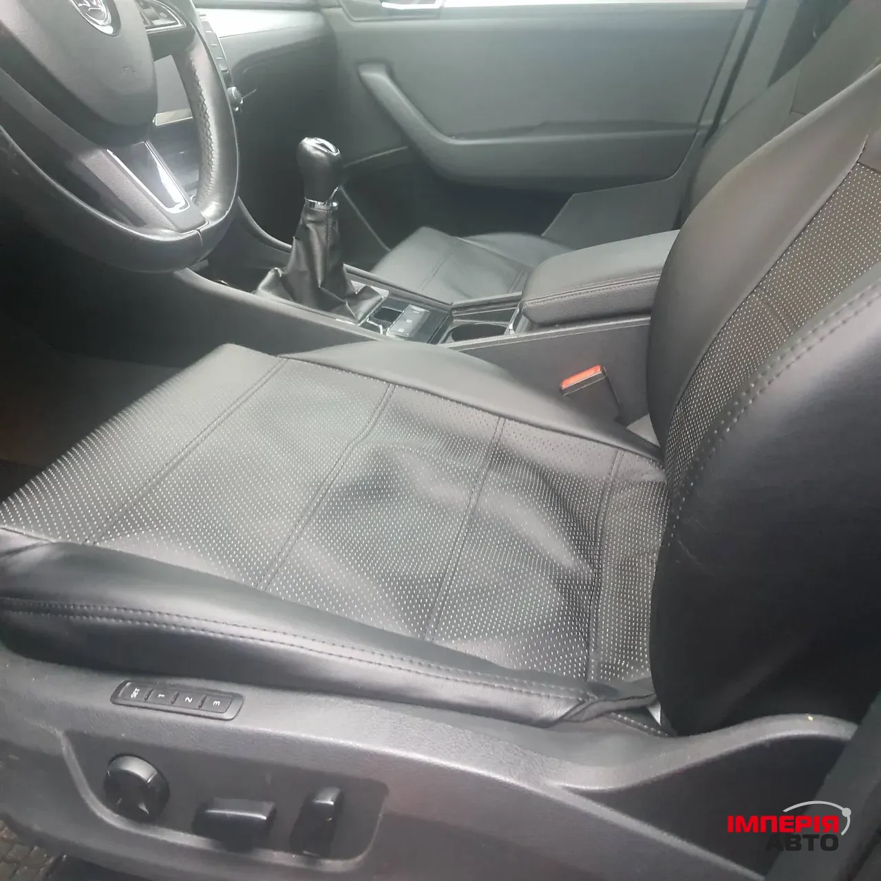 Skoda Superb - фото 11