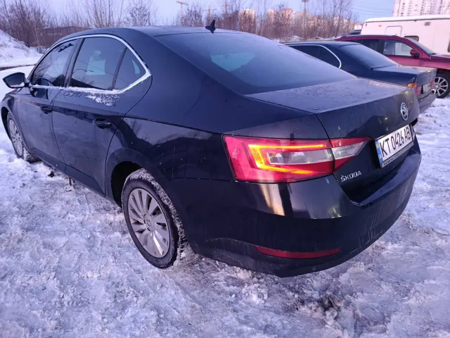 Skoda Superb - фото 3