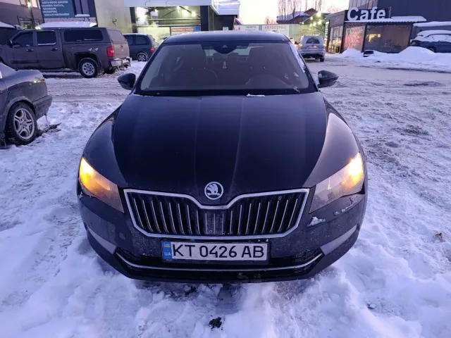 Skoda Superb - фото 4