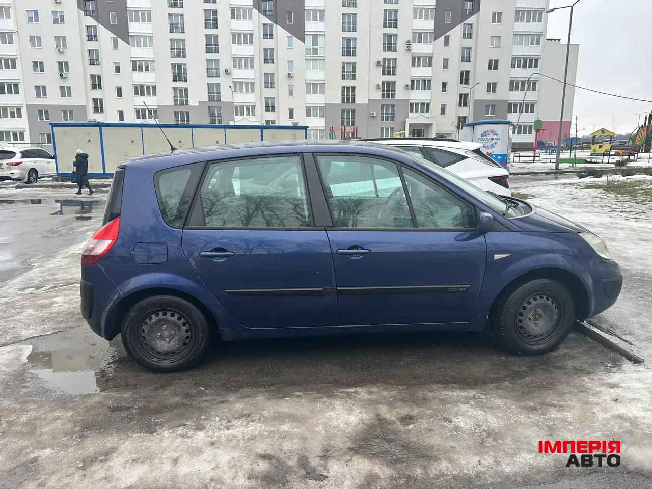 Renault Scenic - фото 8