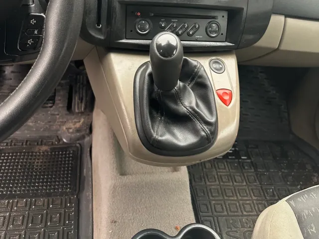 Renault Scenic - фото 4