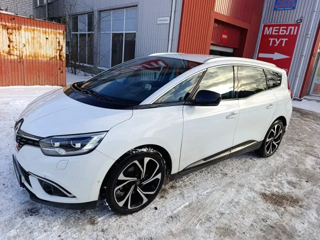 Renault Scenic - фото 2