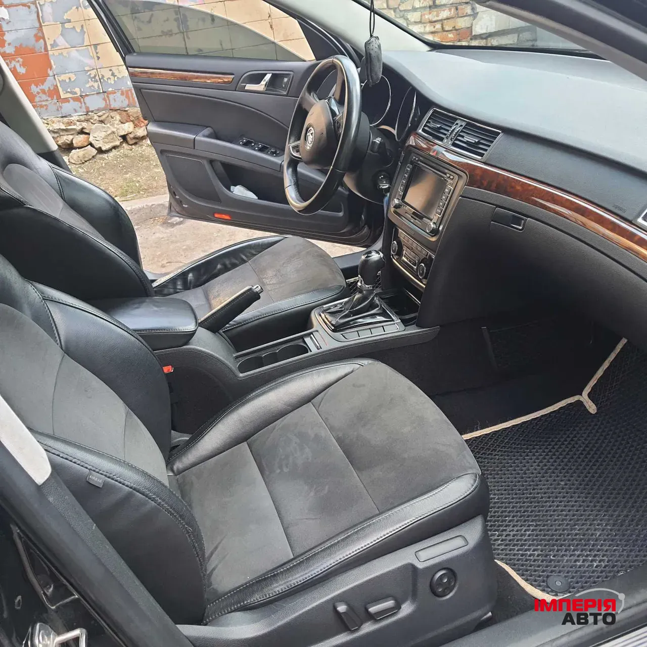 Skoda Superb - фото 12