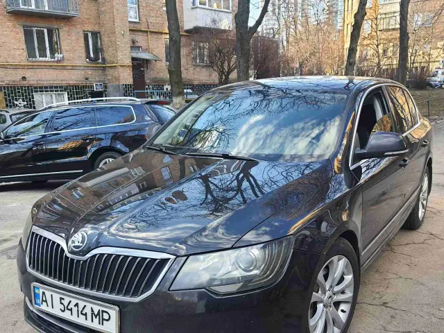 Skoda Superb - фото 3