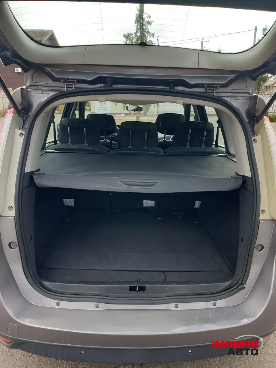 Renault Scenic - фото 5