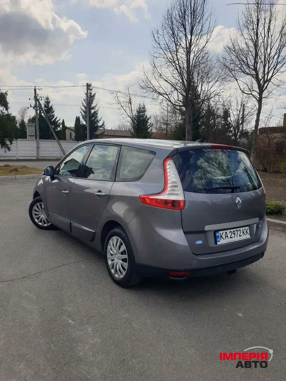 Renault Scenic - фото 9