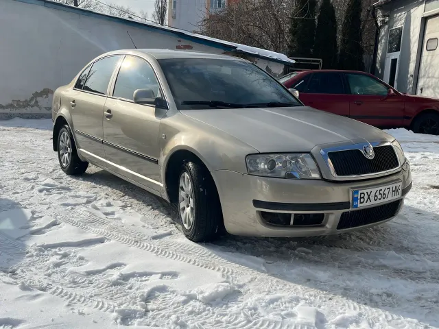 Skoda Superb - фото 2