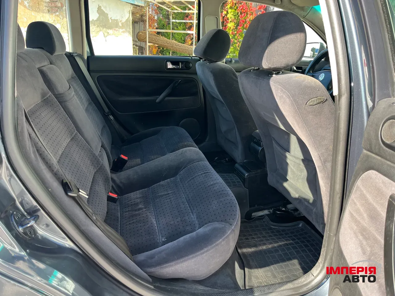 Volkswagen Passat - фото 6