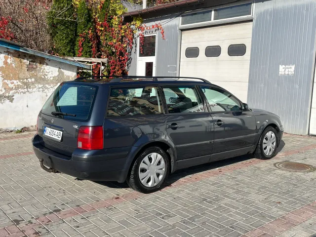 Volkswagen Passat - фото 4