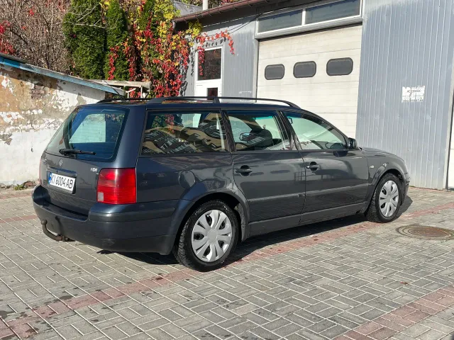 Volkswagen Passat - фото 3