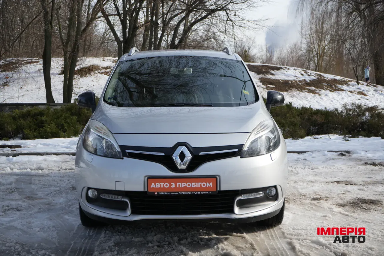 Renault Scenic - фото 2