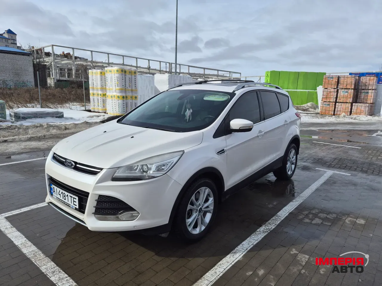 Ford Escape - фото 1