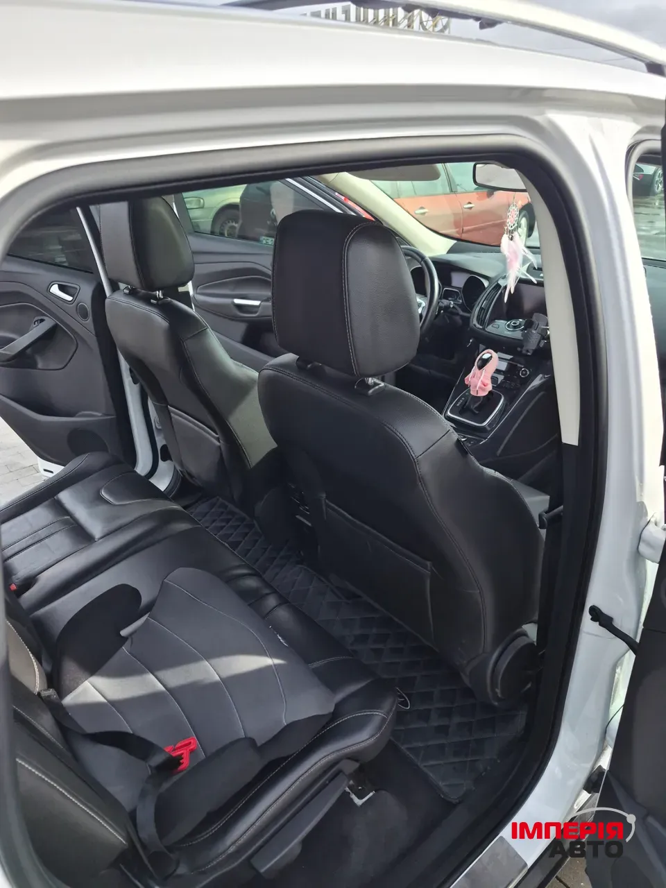 Ford Escape - фото 14