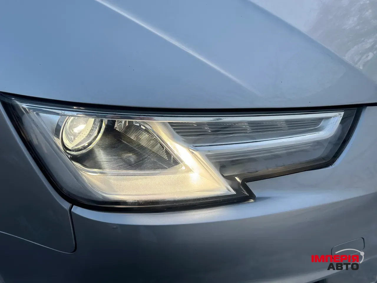 Audi A4 - фото 11