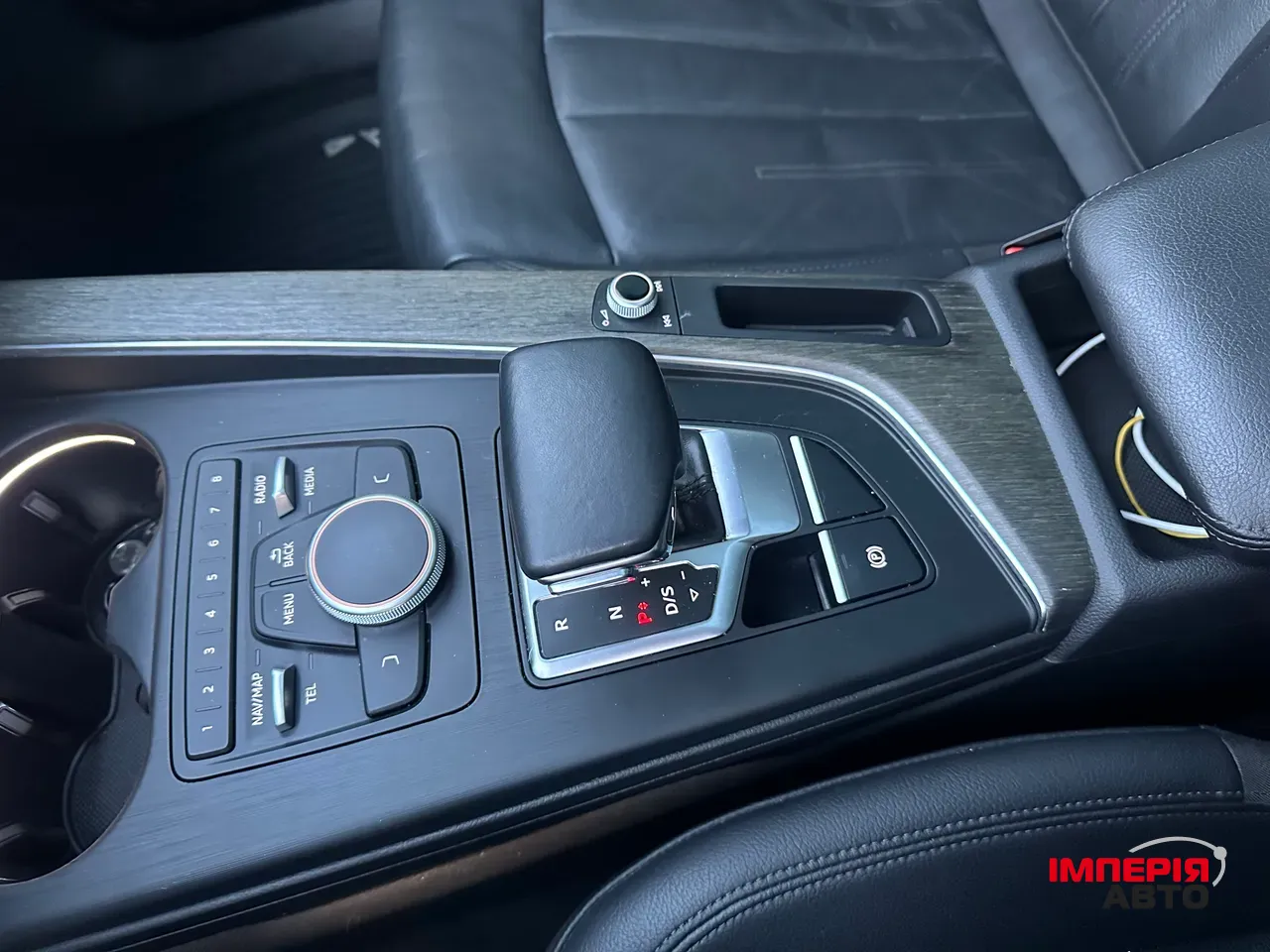 Audi A4 - фото 29