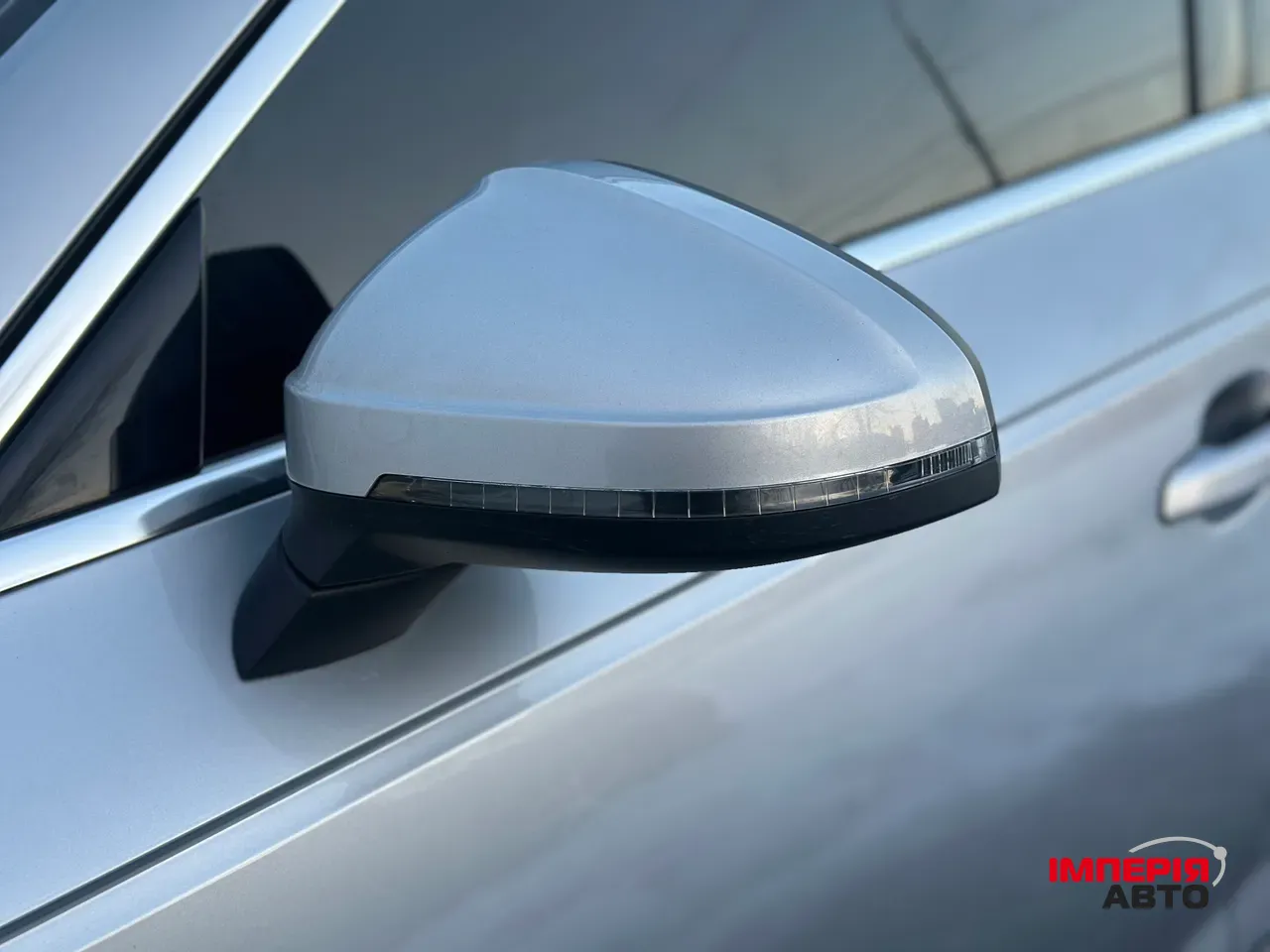 Audi A4 - фото 4