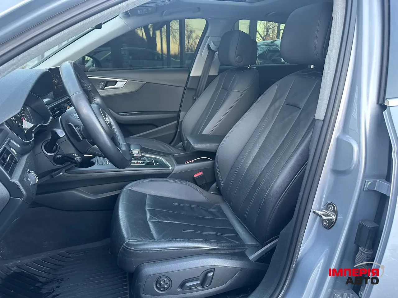 Audi A4 - фото 16