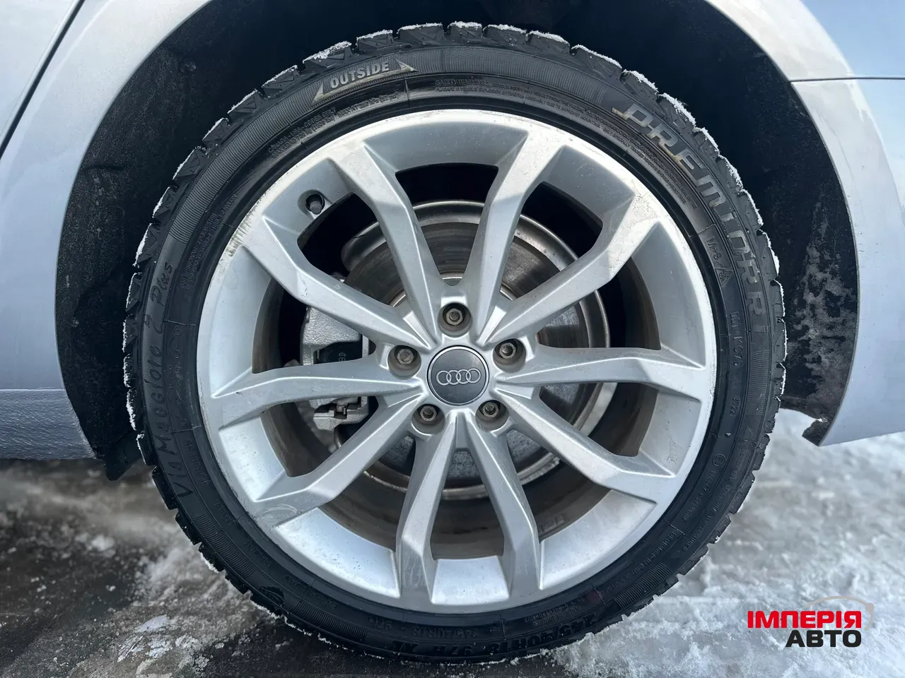 Audi A4 - фото 9