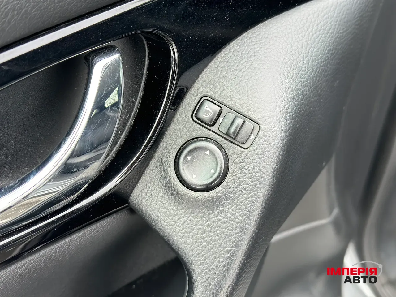 Nissan Qashqai - фото 15