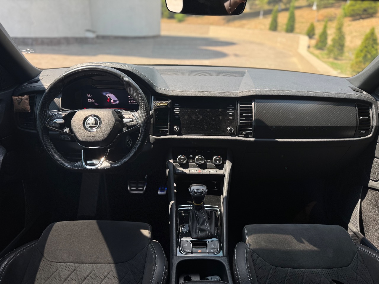 Skoda Kodiaq - фото 12