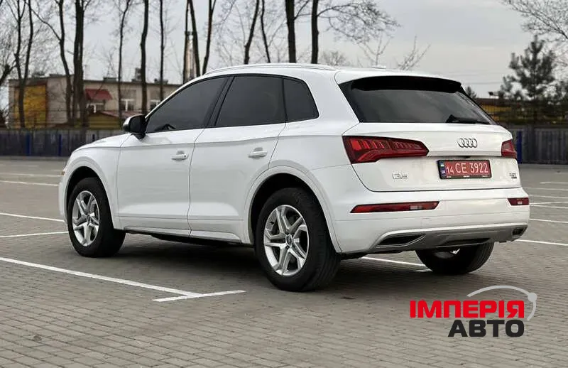 Audi Q5 - фото 5