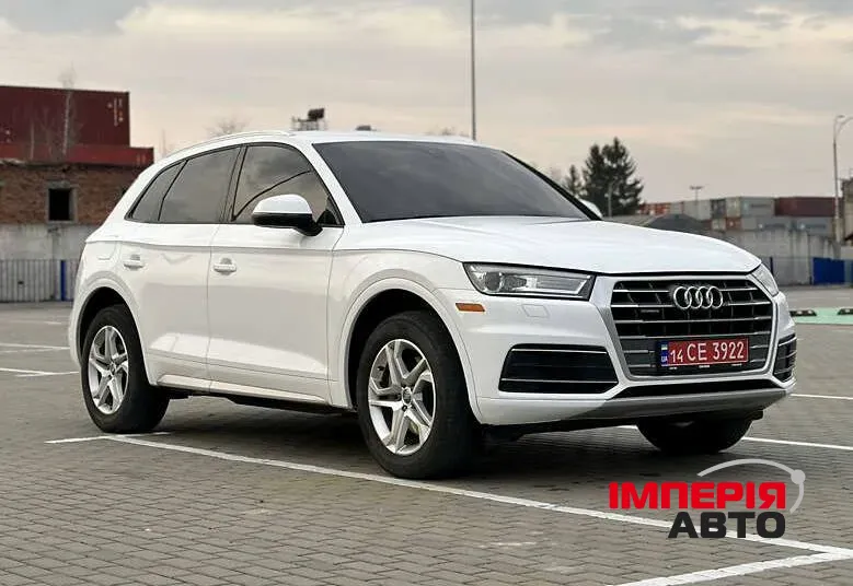 Audi Q5 - фото 1