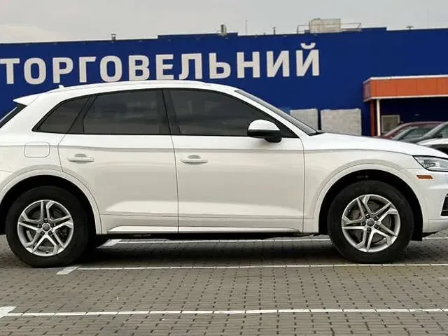 Audi Q5 - фото 2