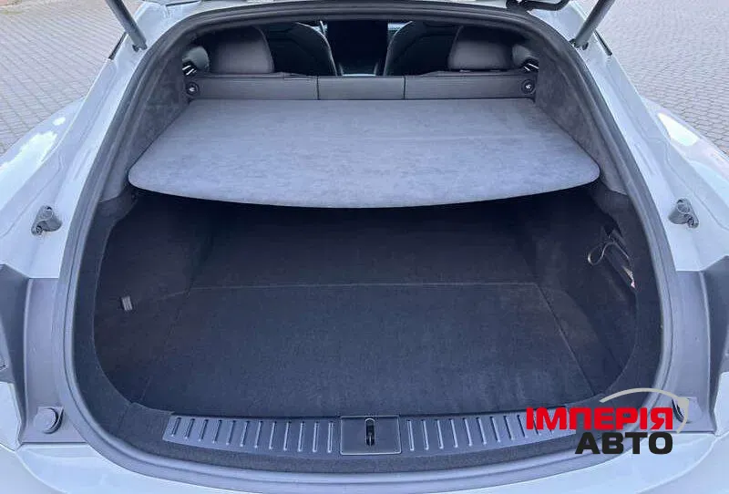 Tesla Model S - фото 13
