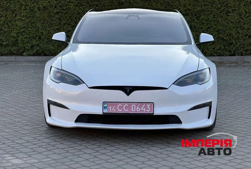 Tesla Model S - фото 2