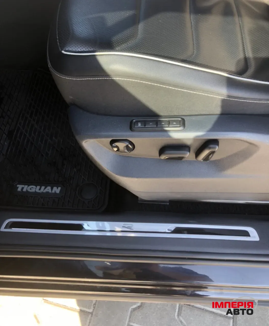Volkswagen Tiguan R - фото 14
