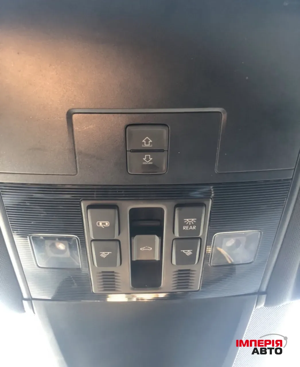 Volkswagen Tiguan R - фото 13