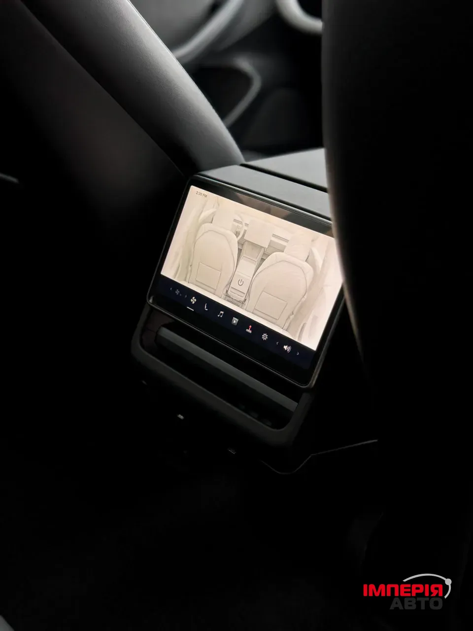 Tesla Model 3 - фото 11